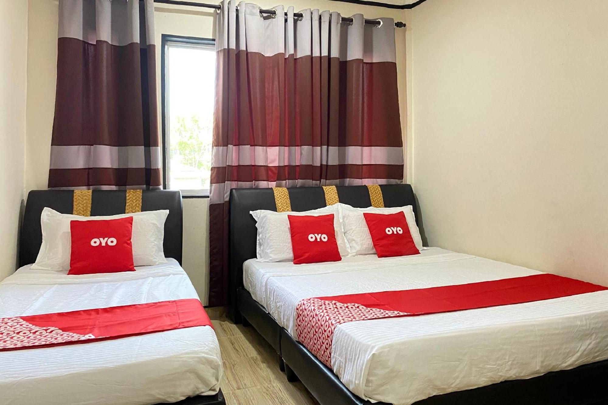 Oyo 90205 Bayu Sintok Motel تشانغلن المظهر الخارجي الصورة