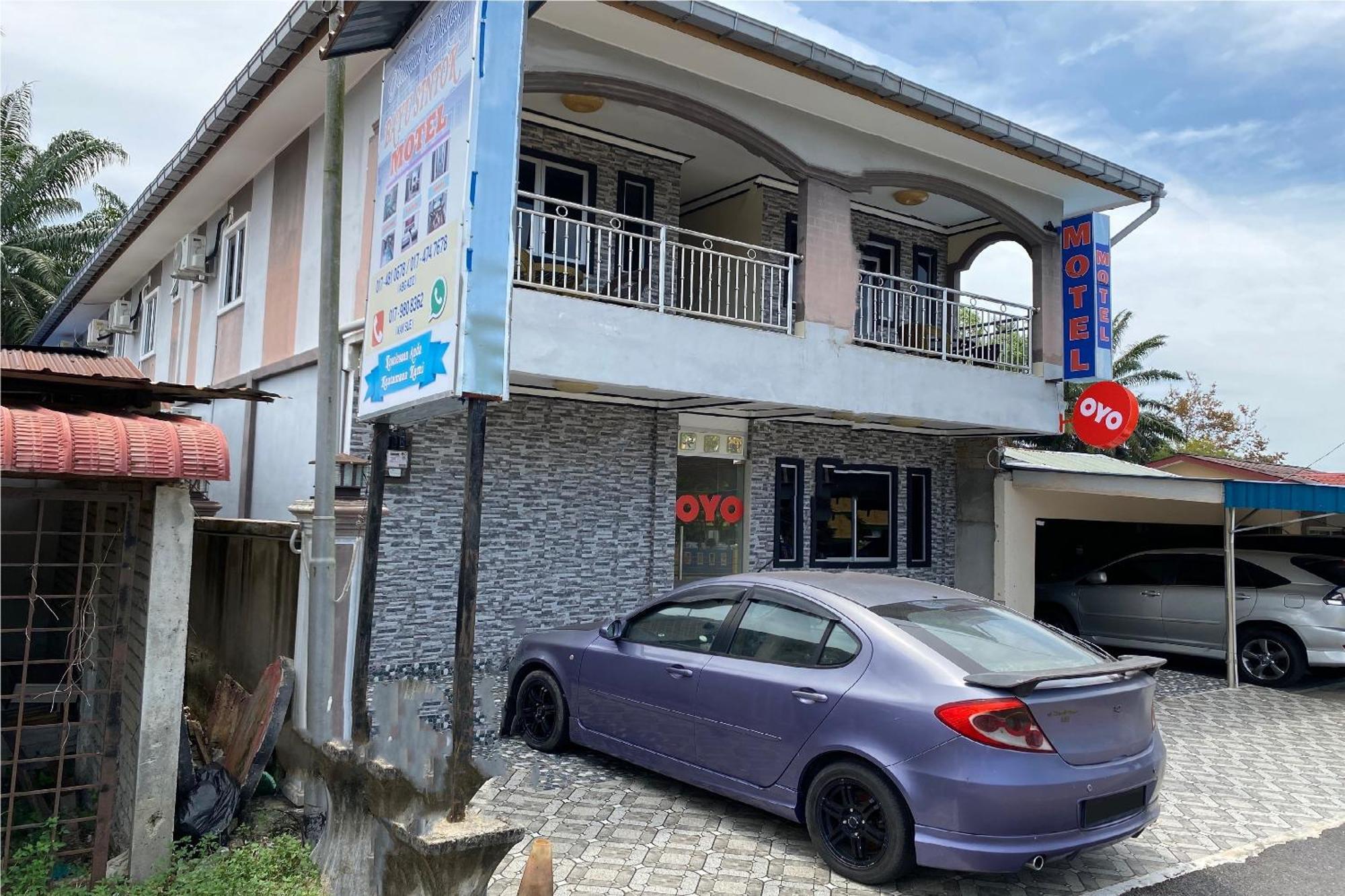 Oyo 90205 Bayu Sintok Motel تشانغلن المظهر الخارجي الصورة