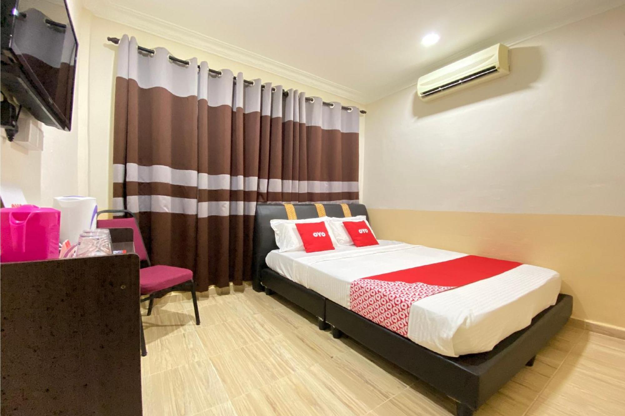 Oyo 90205 Bayu Sintok Motel تشانغلن المظهر الخارجي الصورة